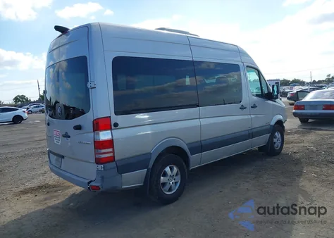 2015 Mercedes-Benz Sprinter 2500 Normal Roof z USA, uszkodzony, nr VIN WDZPE7DC9FP164974